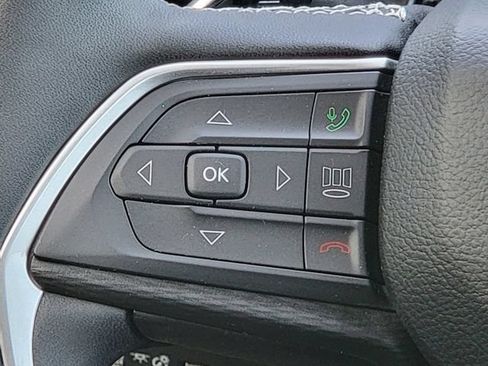Certified 2024 Jeep Grand Cherokee Altitude AWD/4WD image 33