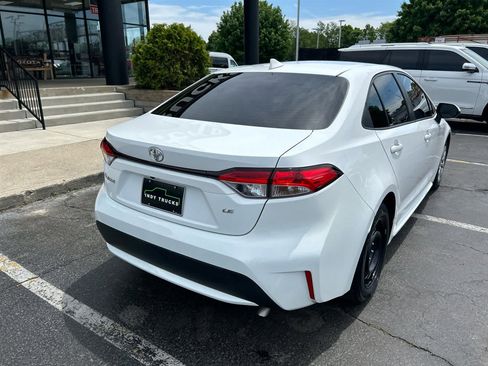 Used 2021 Toyota Corolla LE image 8