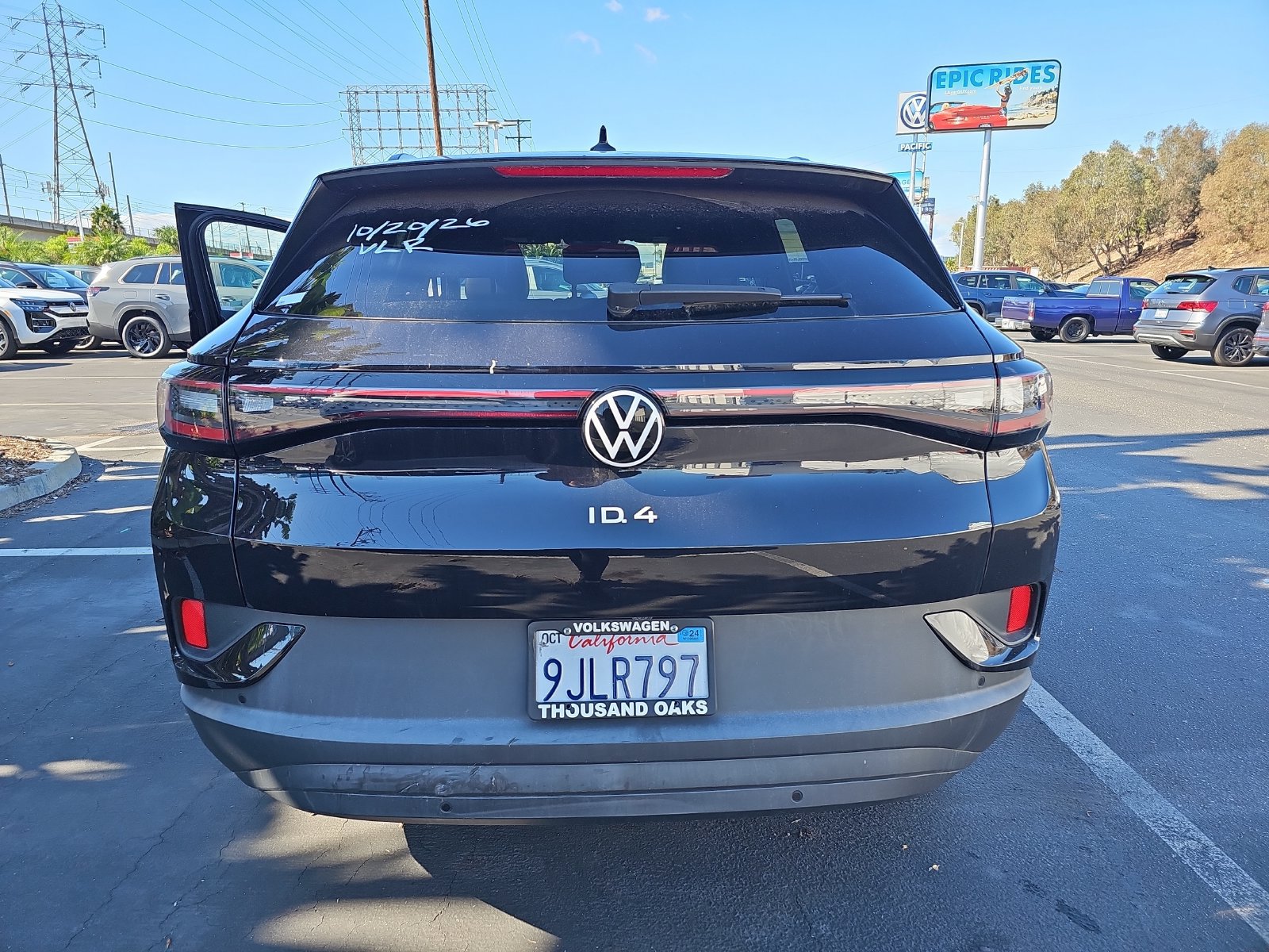 Used 2023 Volkswagen ID.4 Pro RWD image 11