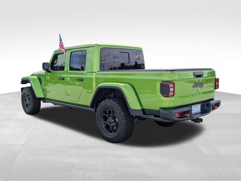 Used 2025 Jeep Gladiator Rubicon w/ Convenience Group AWD/4WD image 7