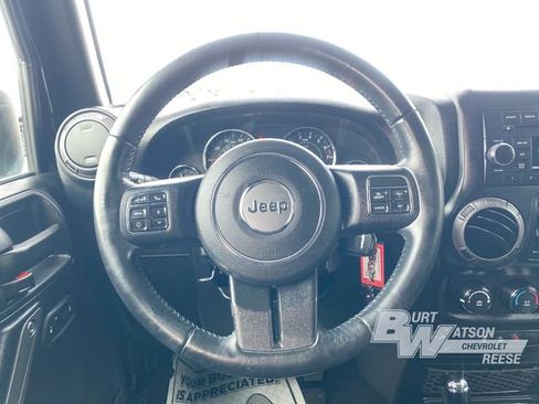 Used 2017 Jeep Wrangler Unlimited Sport image 19