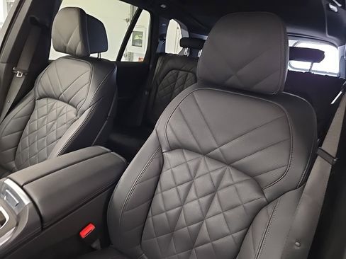 Used 2025 BMW X5 xDrive40i image 14