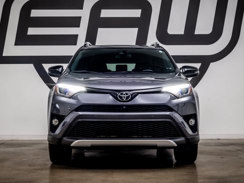 Used 2016 Toyota RAV4 SE w/ Advanced Technology Package FWD image 4