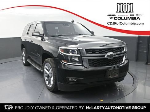 Used 2017 Chevrolet Tahoe LT w/ Luxury Package AWD/4WD image 1