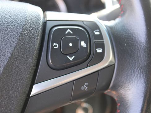 Used 2015 Toyota Camry SE FWD image 32