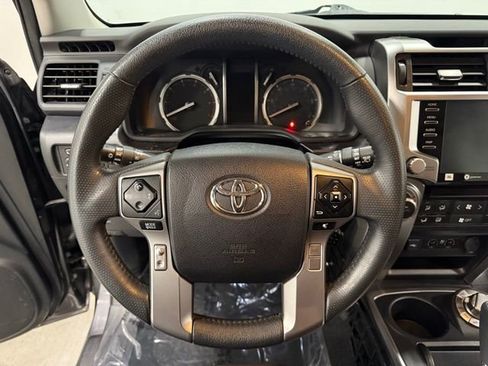 Used 2021 Toyota 4Runner Limited image 23