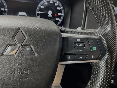 Used 2023 Mitsubishi Outlander Ralliart AWD/4WD image 20