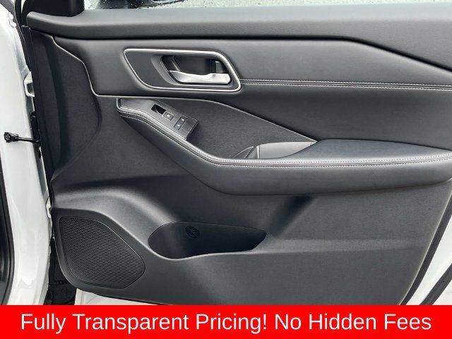 Used 2024 Nissan Rogue Platinum w/ Platinum Premium Package AWD/4WD image 21