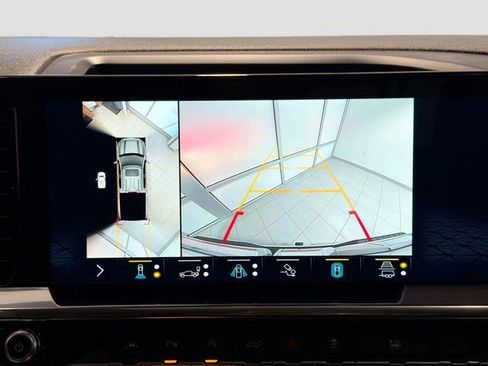 Certified 2022 GMC Sierra 1500 Elevation w/ Elevation Premium Package image 12