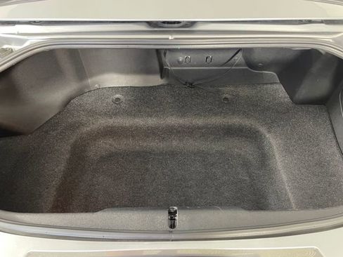 Used 2010 MAZDA MX-5 Miata Touring RWD image 15