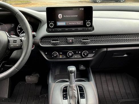 Used 2024 Honda HR-V Sport image 9