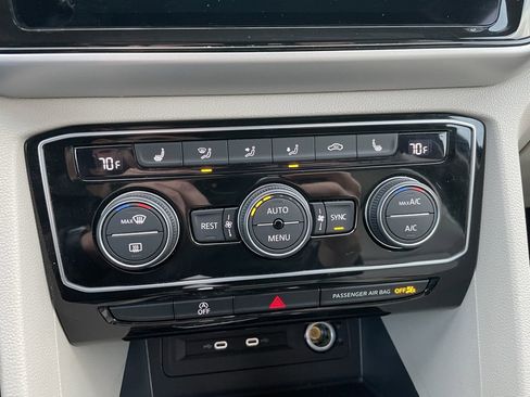 Used 2022 Volkswagen Atlas SE image 12