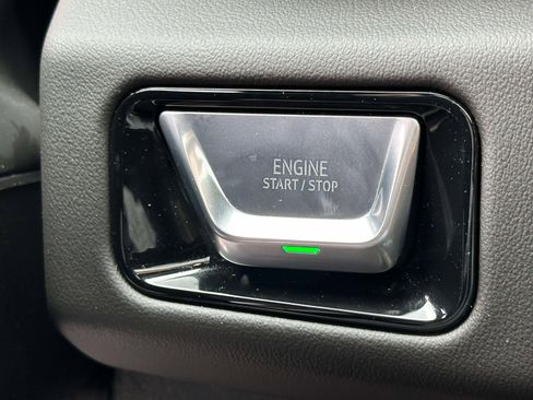 Used 2025 GMC Yukon XL Elevation w/ Technology Package AWD/4WD image 30