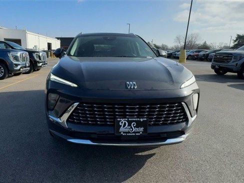 New 2026 Buick Envision Avenir image 3