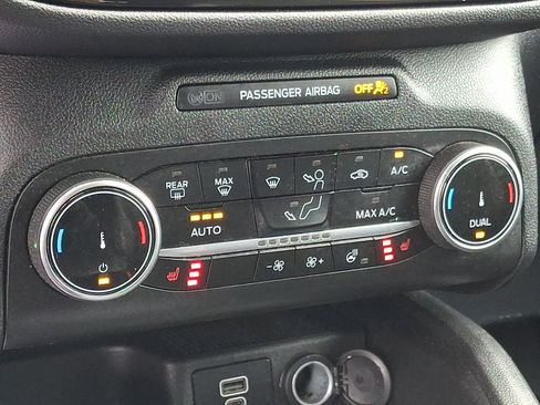 Certified 2024 Ford Escape ST-Line AWD/4WD image 16