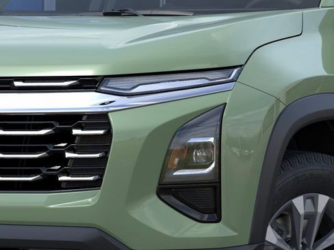 New 2026 Chevrolet Equinox LT AWD/4WD image 10