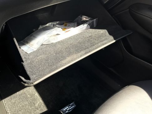 Certified 2025 Cadillac XT6 Premium Luxury w/ LPO, Premium Carpet Package AWD/4WD image 23