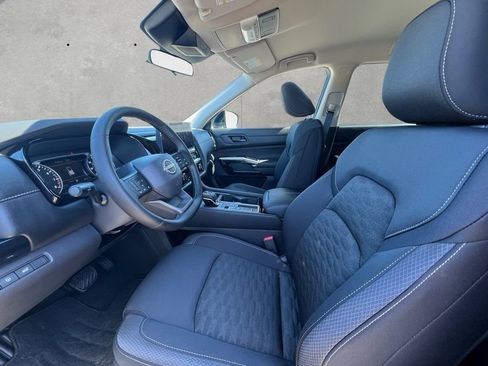 New 2026 Nissan Pathfinder SV image 19