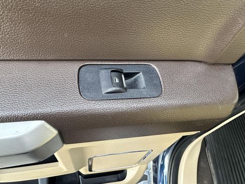 Used 2019 Ford F150 Lariat image 29