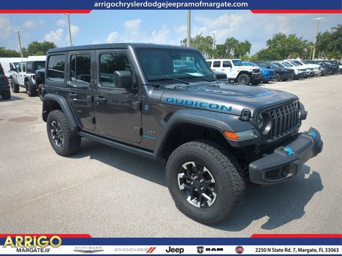 Used 2024 Jeep Wrangler Unlimited Rubicon 4xe AWD/4WD image 1