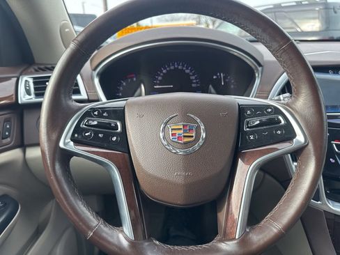 Used 2013 Cadillac SRX Luxury image 21