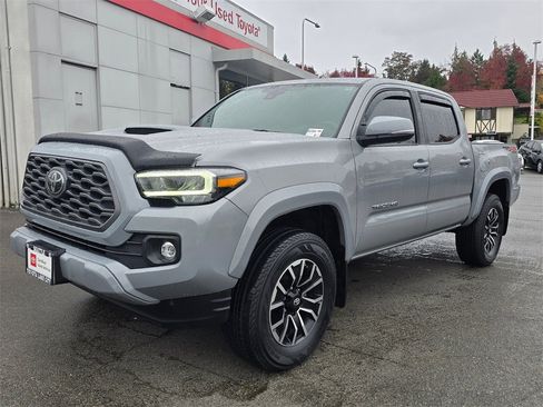 Certified 2021 Toyota Tacoma TRD Sport image 3