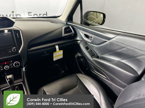 Used 2023 Subaru Forester Touring image 28