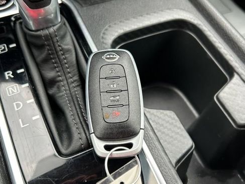 Used 2024 Nissan Sentra SV FWD image 45