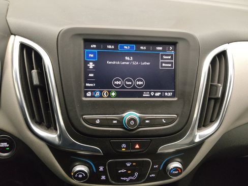 Used 2022 Chevrolet Equinox LS w/ LS Convenience Package FWD image 25