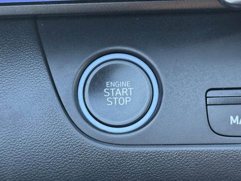 Used 2025 Hyundai Elantra N image 22