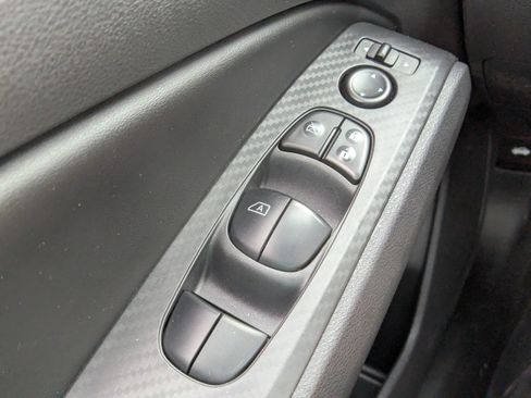 Used 2025 Nissan Altima 2.5 SV AWD/4WD image 27