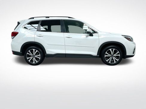 Used 2021 Subaru Forester Limited image 10
