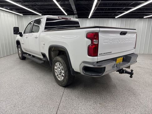 Used 2020 Chevrolet Silverado 2500 LT w/ Z71 Off-Road Package AWD/4WD image 4
