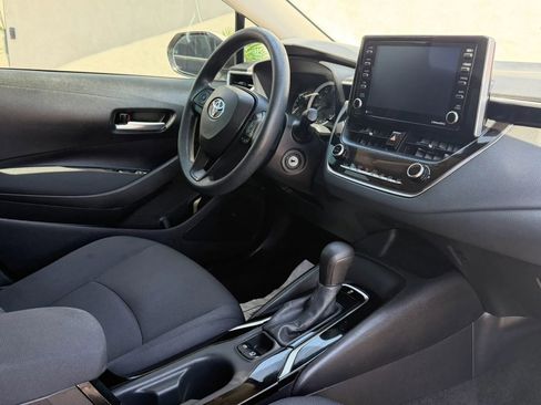 Used 2021 Toyota Corolla LE FWD image 10