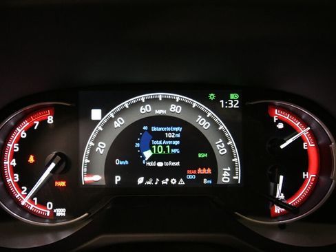 Used 2025 Toyota RAV4 XLE image 13