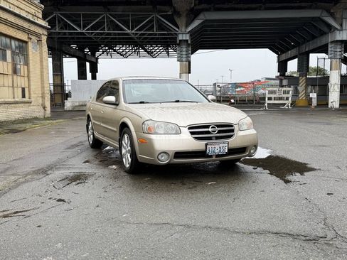 Used 2003 Nissan Maxima SE FWD image 12