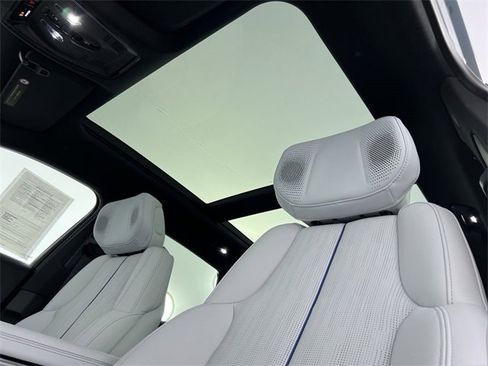 Certified 2025 Cadillac Lyriq Luxury image 19