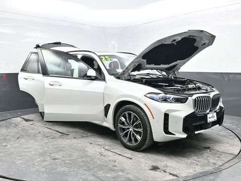 Used 2025 BMW X5 xDrive40i image 38