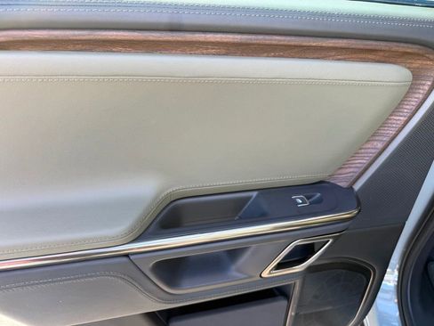 Used 2022 Rivian R1T Adventure image 28