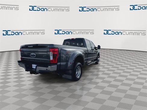 Used 2017 Ford F350 Lariat w/ Tow Technology Bundle image 13