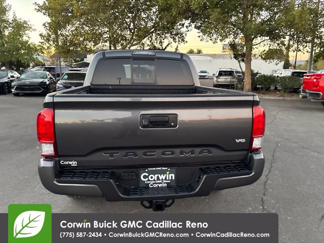 Used 2016 Toyota Tacoma TRD Sport w/ Towing Package AWD/4WD image 7
