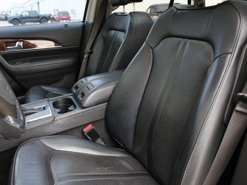 Used 2012 Lincoln MKX AWD image 7