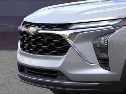 New 2026 Chevrolet Trax LT w/ Driver Confidence Package FWD image 13