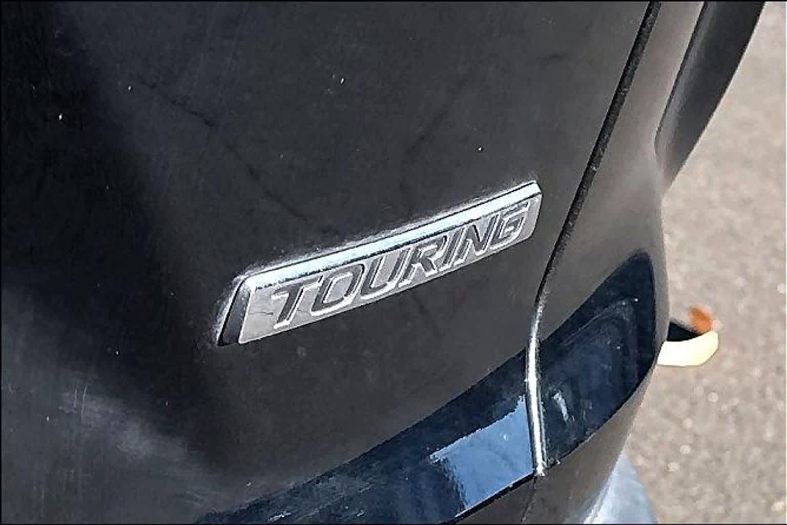 Used 2017 Honda CR-V Touring image 9