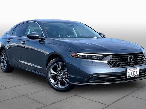 Used 2023 Honda Accord EX image 2