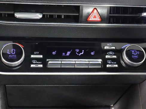 Used 2023 Hyundai Sonata SEL w/ Preferred Accessory Package FWD image 43