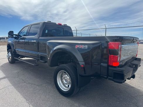 Used 2023 Ford F450 Platinum w/ FX4 Off-Road Package image 4