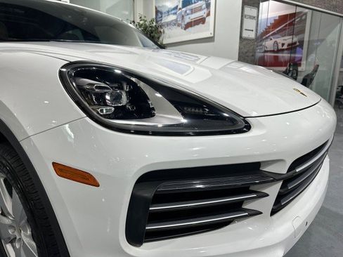 Used 2019 Porsche Cayenne AWD/4WD image 21