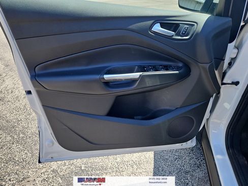 Used 2019 Ford Escape SEL FWD image 17