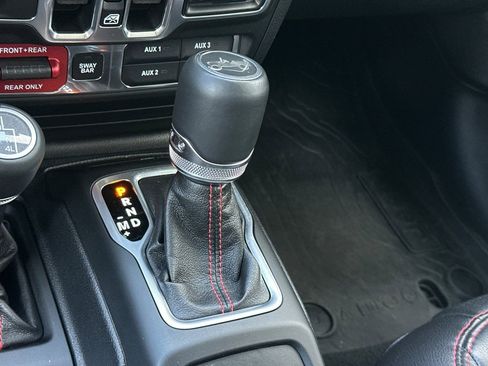 Used 2018 Jeep Wrangler Unlimited Rubicon AWD/4WD image 23